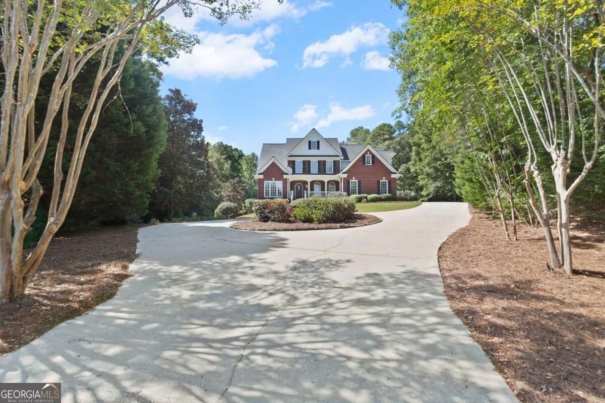 4 bedroom, 4.5 bathroom, 3,899 sq ft single family residence for sale at 1100 Coday Bluff, Athens, GA 30606