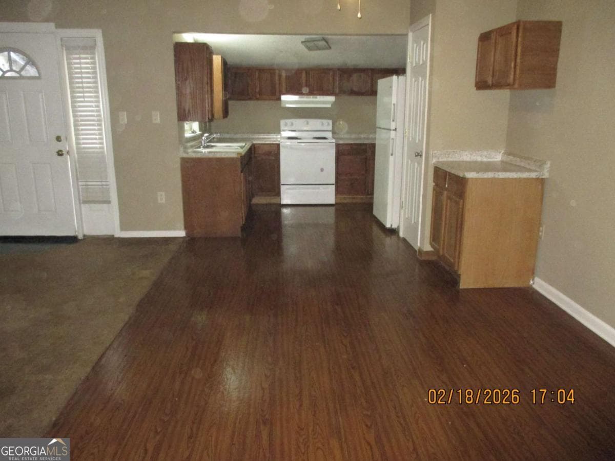 2 bedroom, 2 bathroom townhouse for sale at 119 Cherokee Circle, Hinesville, GA 31313 — photo 2