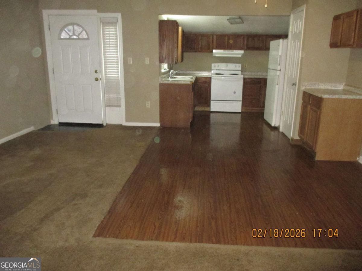 2 bedroom, 2 bathroom townhouse for sale at 119 Cherokee Circle, Hinesville, GA 31313 — photo 3