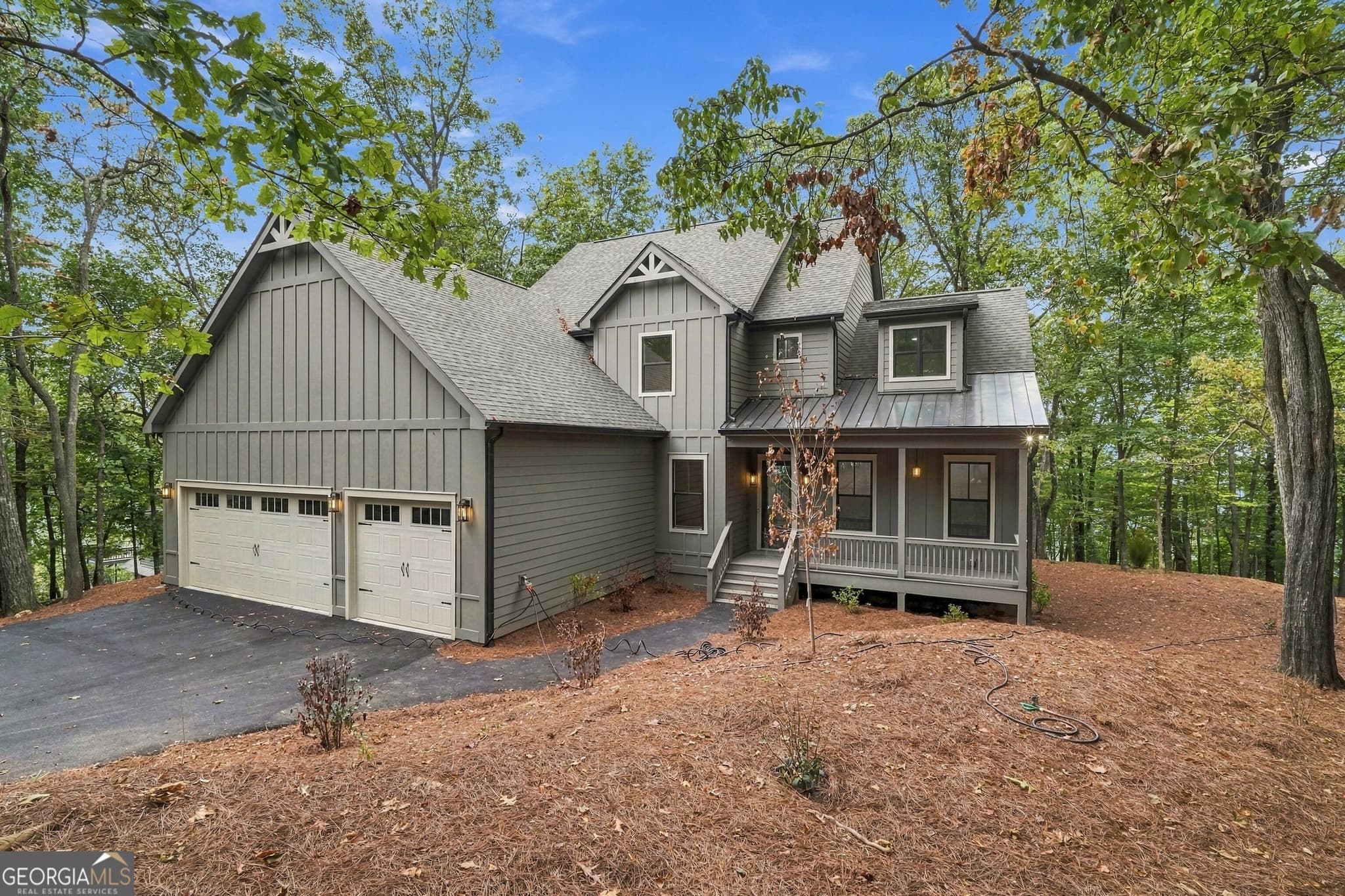 4 bedroom, 3.5 bathroom, 3,175 sq ft single family residence for sale at 20 Falcon Circle, Jasper, GA 30143 — photo 2
