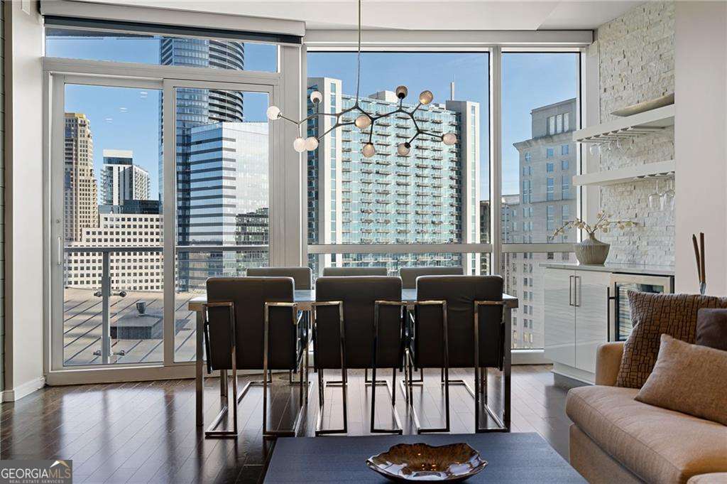 1 bedroom, 1 bathroom, 928 sq ft condominium for sale at 3325 Piedmont Road 1608, Atlanta, GA 30305 — photo 5
