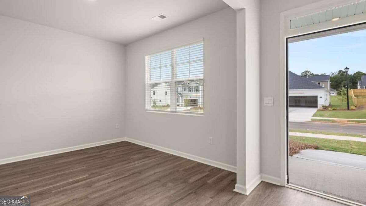 5 bedroom, 3 bathroom single family residence for sale at 108 Planters Row, Perry, GA 31069 — photo 3