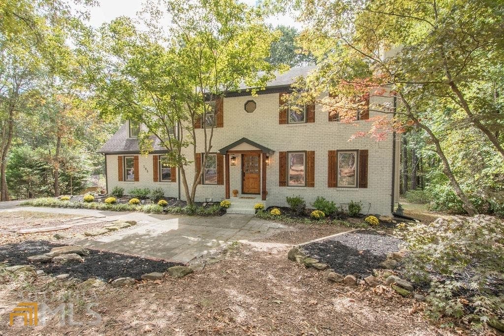 4 bedroom, 2.5 bathroom, 2,200 sq ft single family residence for rent at 185 Chimney Springs Road APT 1, Tyrone, GA 30290 for $3,100 a month — photo 3