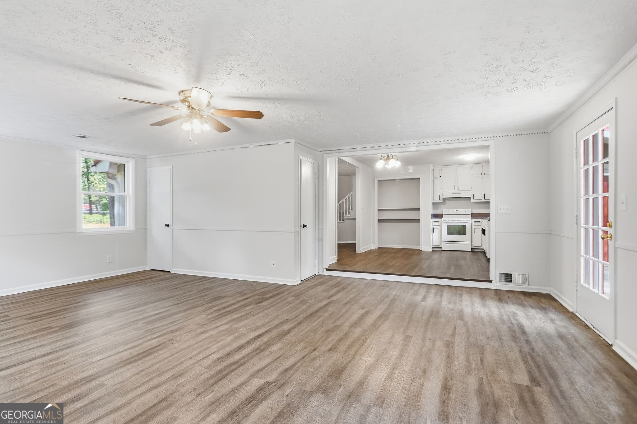 3 bedroom, 2 bathroom, 2,269 sq ft single family residence for sale at 4334 Highway 20, Conyers, GA 30013 — photo 6