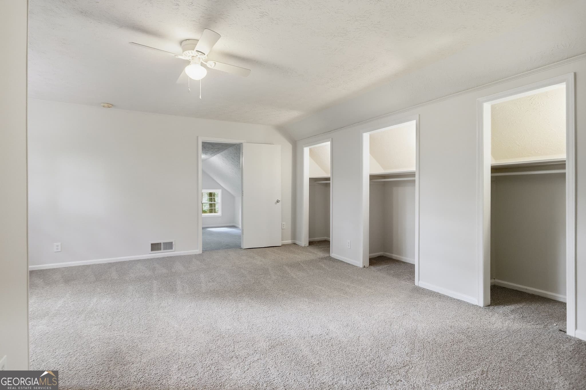 3 bedroom, 2 bathroom, 2,269 sq ft single family residence for sale at 4334 Highway 20, Conyers, GA 30013 — photo 4