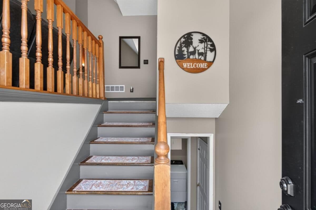 3 bedroom, 2 bathroom, 3,484 sq ft single family residence for sale at 186 Majesty Drive, Rockmart, GA 30153 — photo 2
