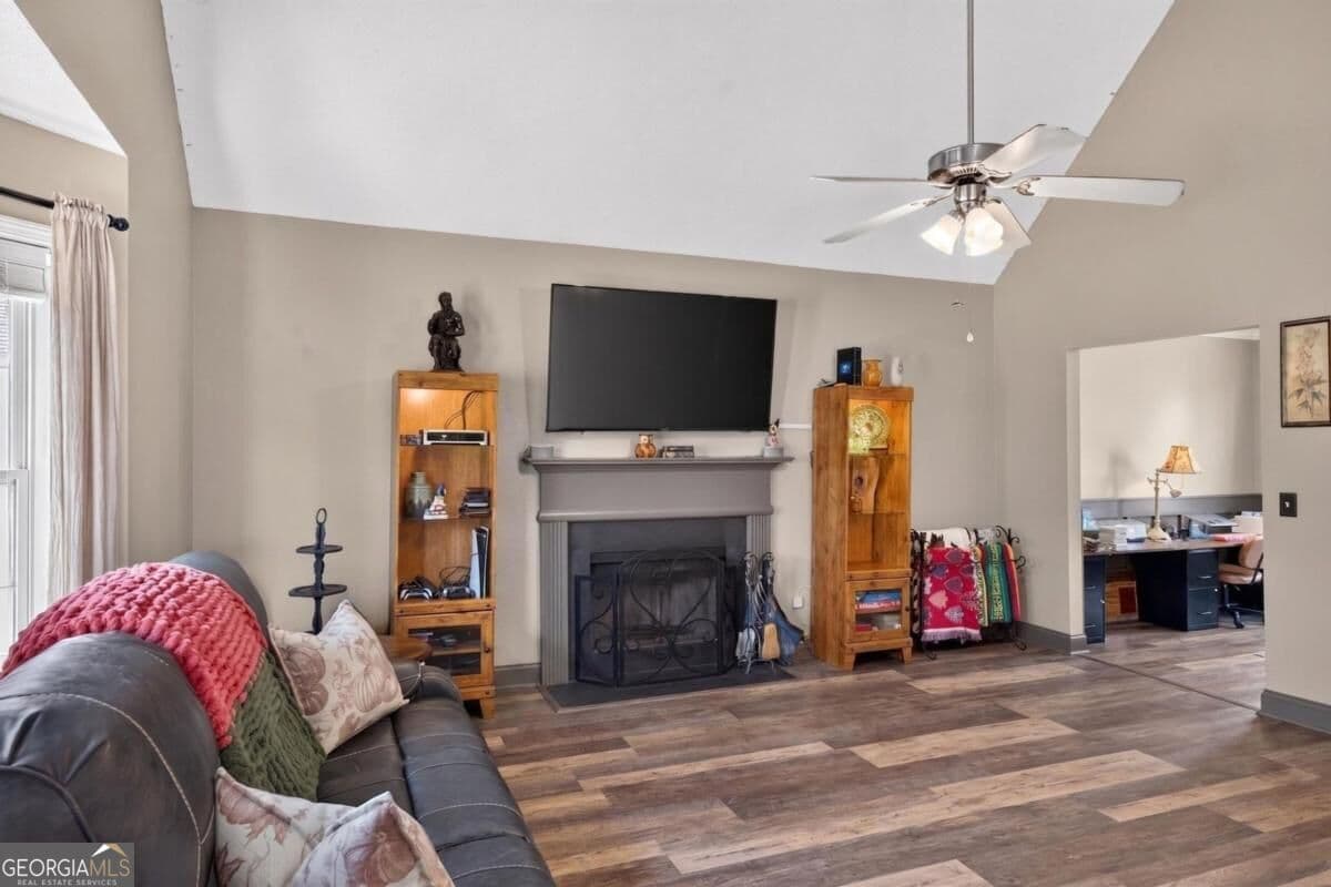 3 bedroom, 2 bathroom, 3,484 sq ft single family residence for sale at 186 Majesty Drive, Rockmart, GA 30153 — photo 5