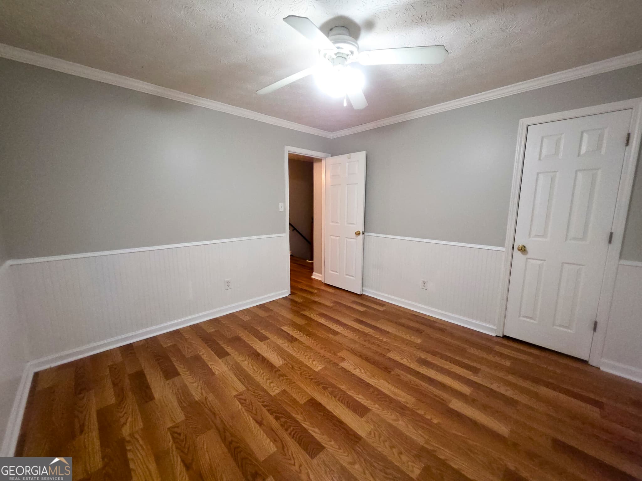 2 bedroom, 2.5 bathroom, 1,307 sq ft townhouse for sale at 2140 Kings Gate Circle # B, Snellville, GA 30078 — photo 8