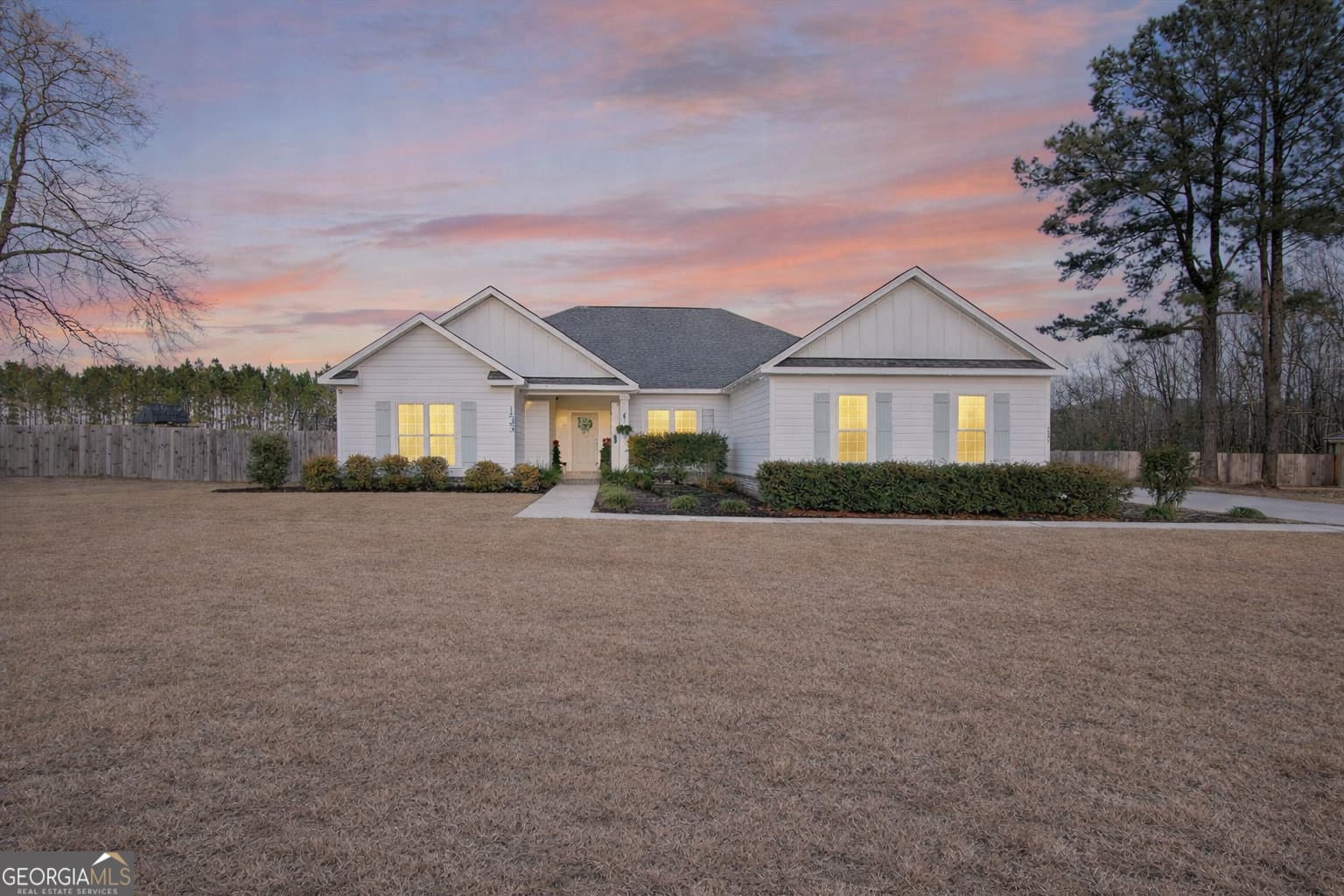 4 bedroom, 3 bathroom, 2,292 sq ft single family residence for sale at 133 Windmill Plantation Drive, Statesboro, GA 30461 — photo 4