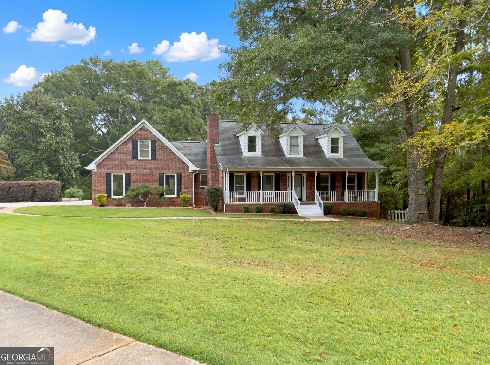 4 bedroom, 2.5 bathroom, 2,652 sq ft single family residence for rent at 2075 E Lake Road, Mcdonough, GA 30252 for $2,995 a month — photo 1 of 1