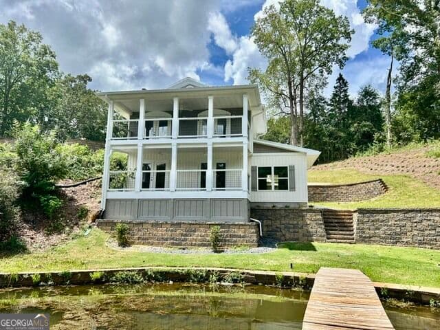 2 bedroom, 2 bathroom, 1,375 sq ft single family residence for sale at 142 Mabry Road, Jackson, GA 30233 — photo 1 of 13