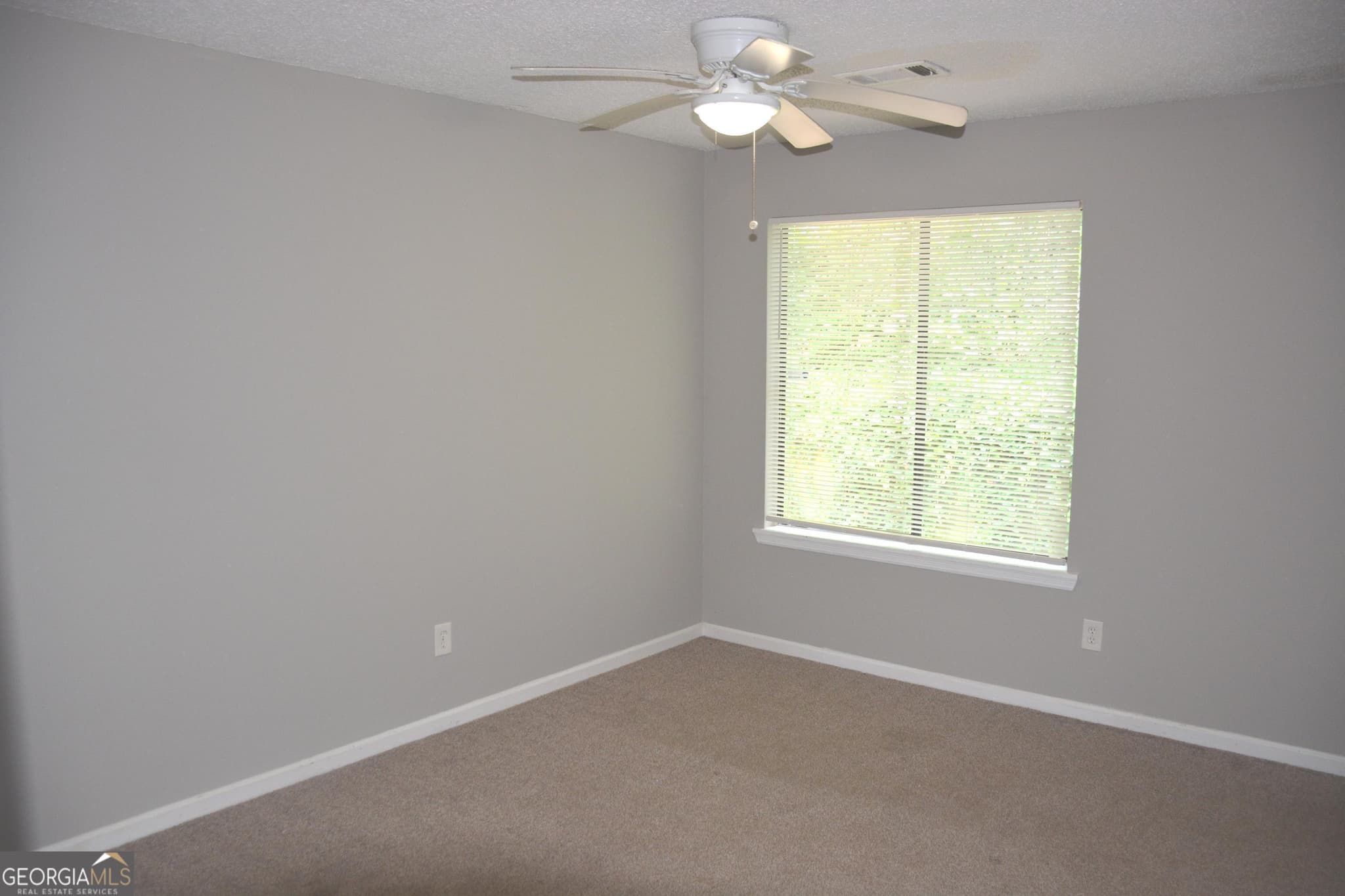 3 bedroom, 2 bathroom, 1,222 sq ft single family residence for rent at 4952 Isle Royal Court, Stone Mountain, GA 30088 for $1,650 a month — photo 9