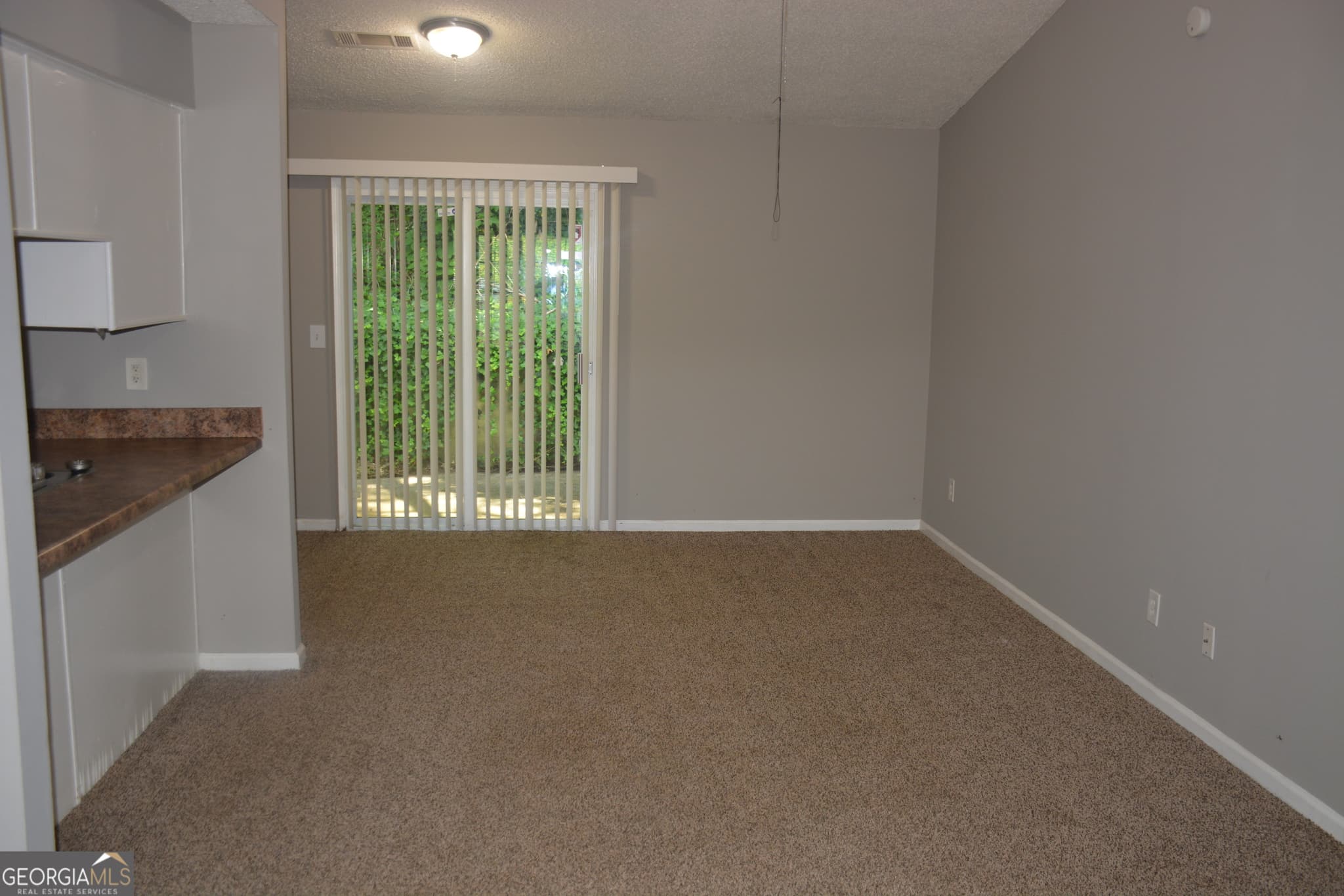 3 bedroom, 2 bathroom, 1,222 sq ft single family residence for rent at 4952 Isle Royal Court, Stone Mountain, GA 30088 for $1,650 a month — photo 4