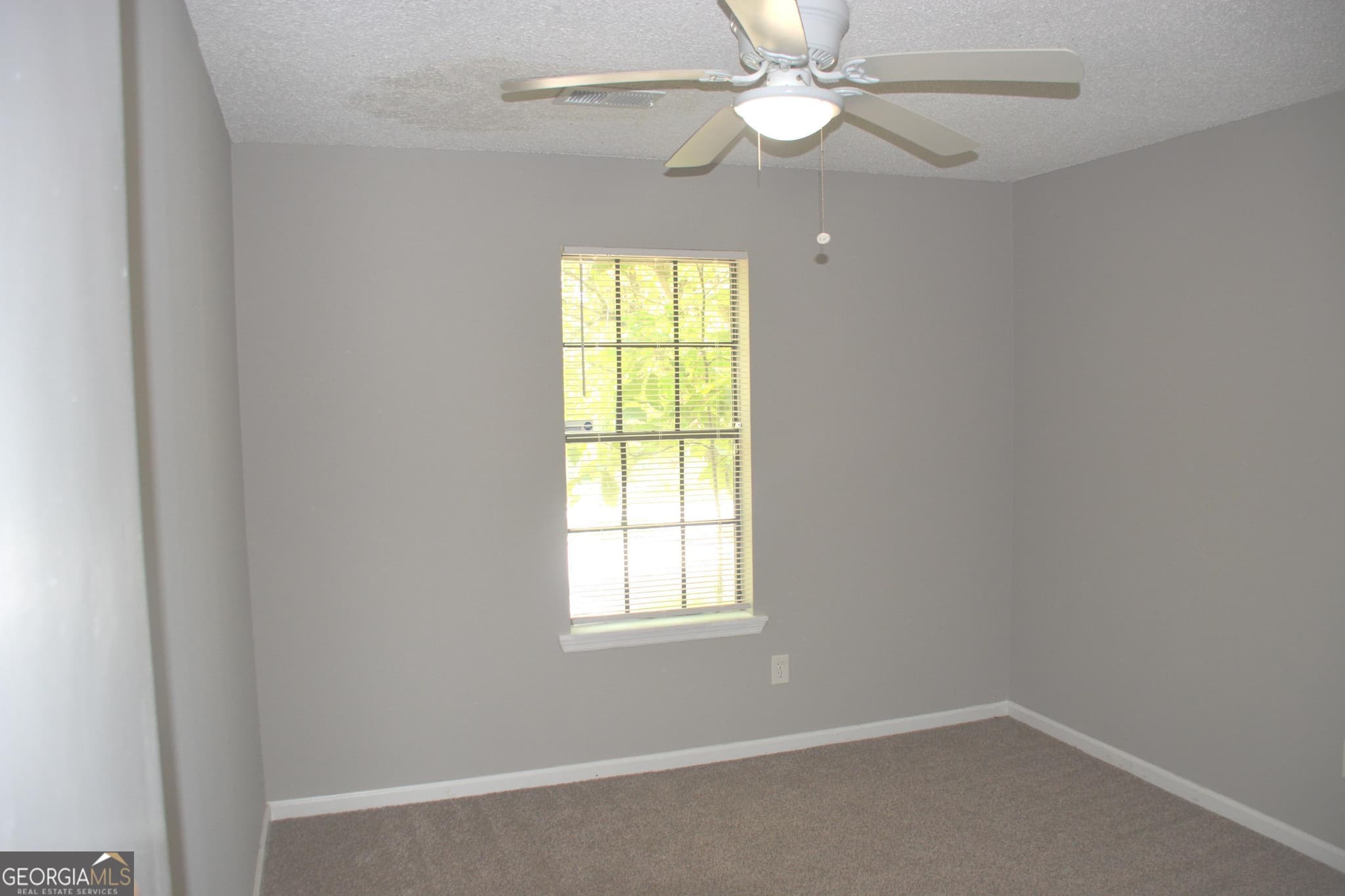 3 bedroom, 2 bathroom, 1,222 sq ft single family residence for rent at 4952 Isle Royal Court, Stone Mountain, GA 30088 for $1,650 a month — photo 8