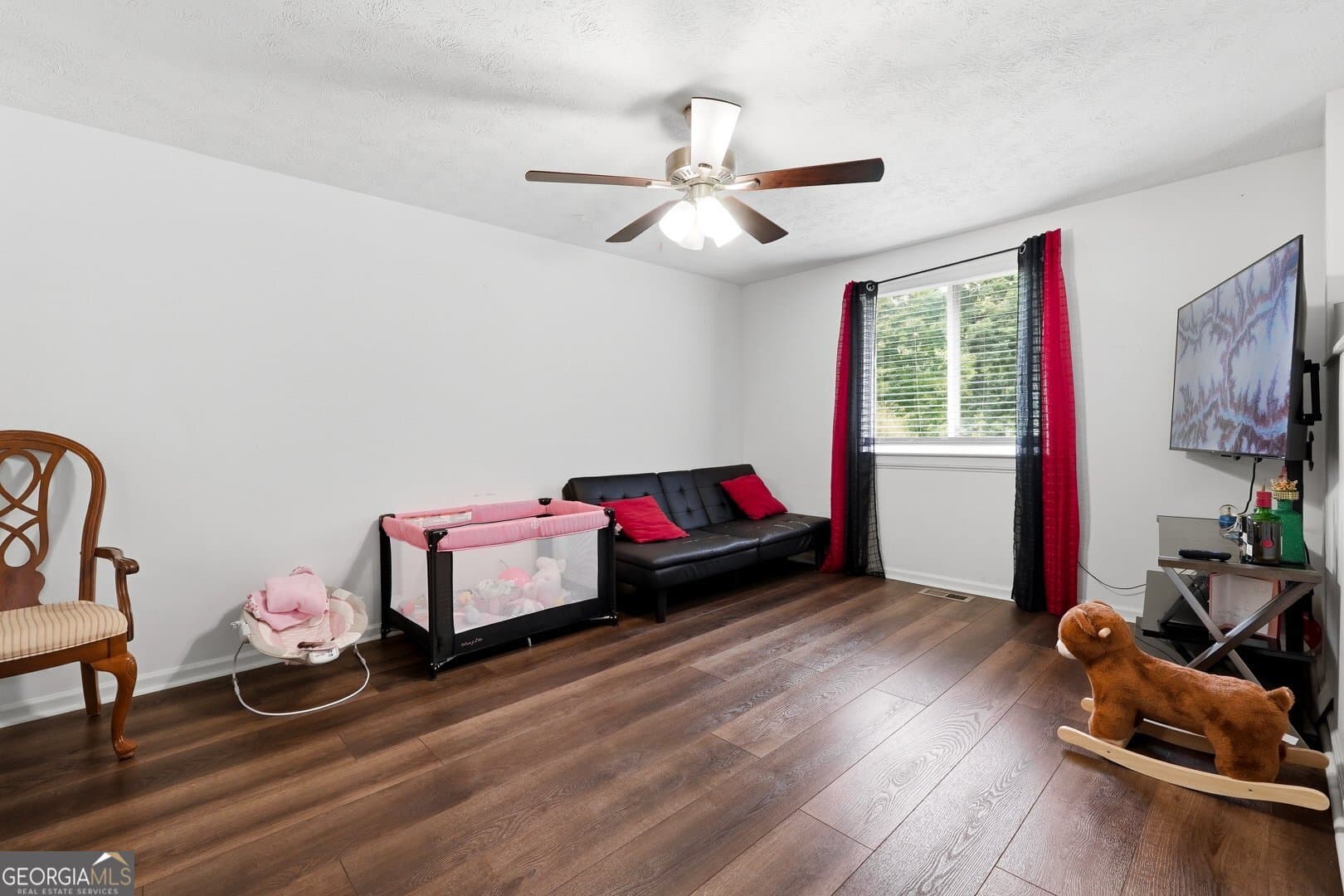 4 bedroom, 2 bathroom, 1,499 sq ft single family residence for sale at 3775 Somerset Drive, Marietta, GA 30064 — photo 6