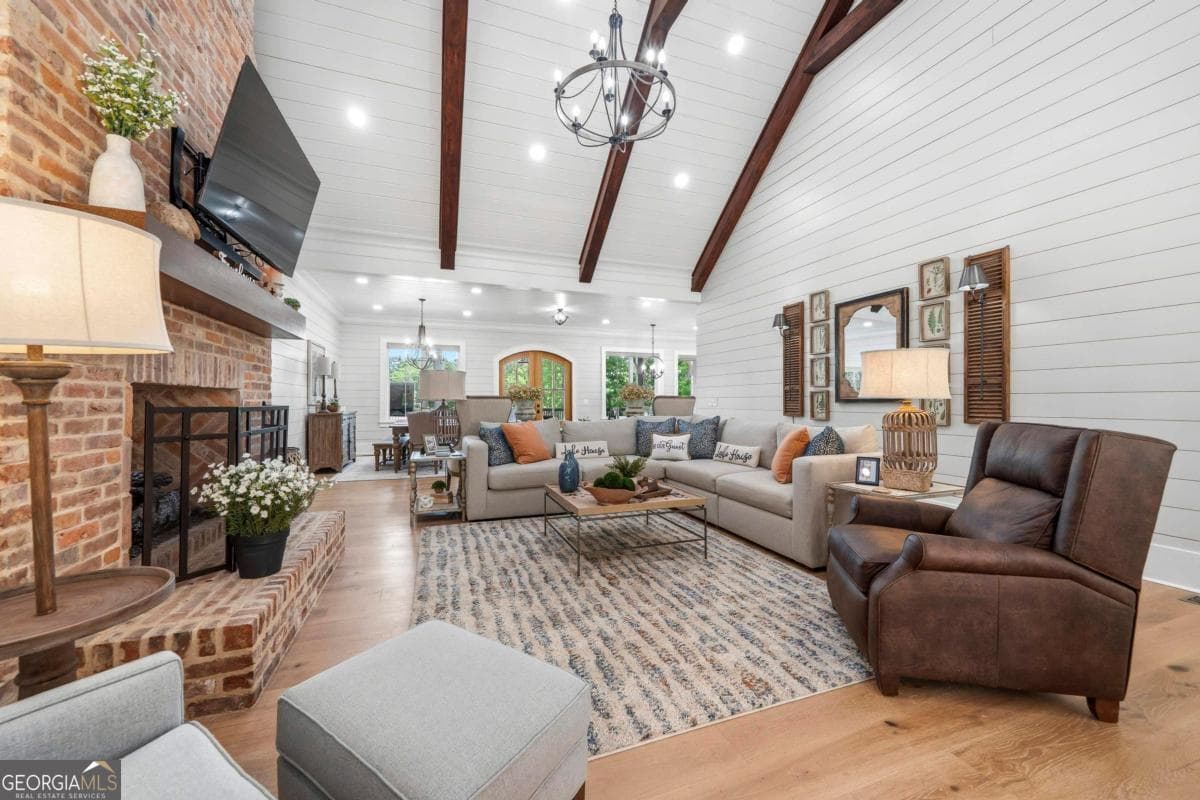 5 bedroom, 4 bathroom single family residence for sale at 110 S Cay Drive, Milledgeville, GA 31061 — photo 7