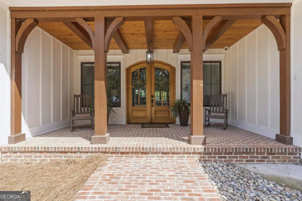 5 bedroom, 4 bathroom single family residence for sale at 110 S Cay Drive, Milledgeville, GA 31061 — photo 5