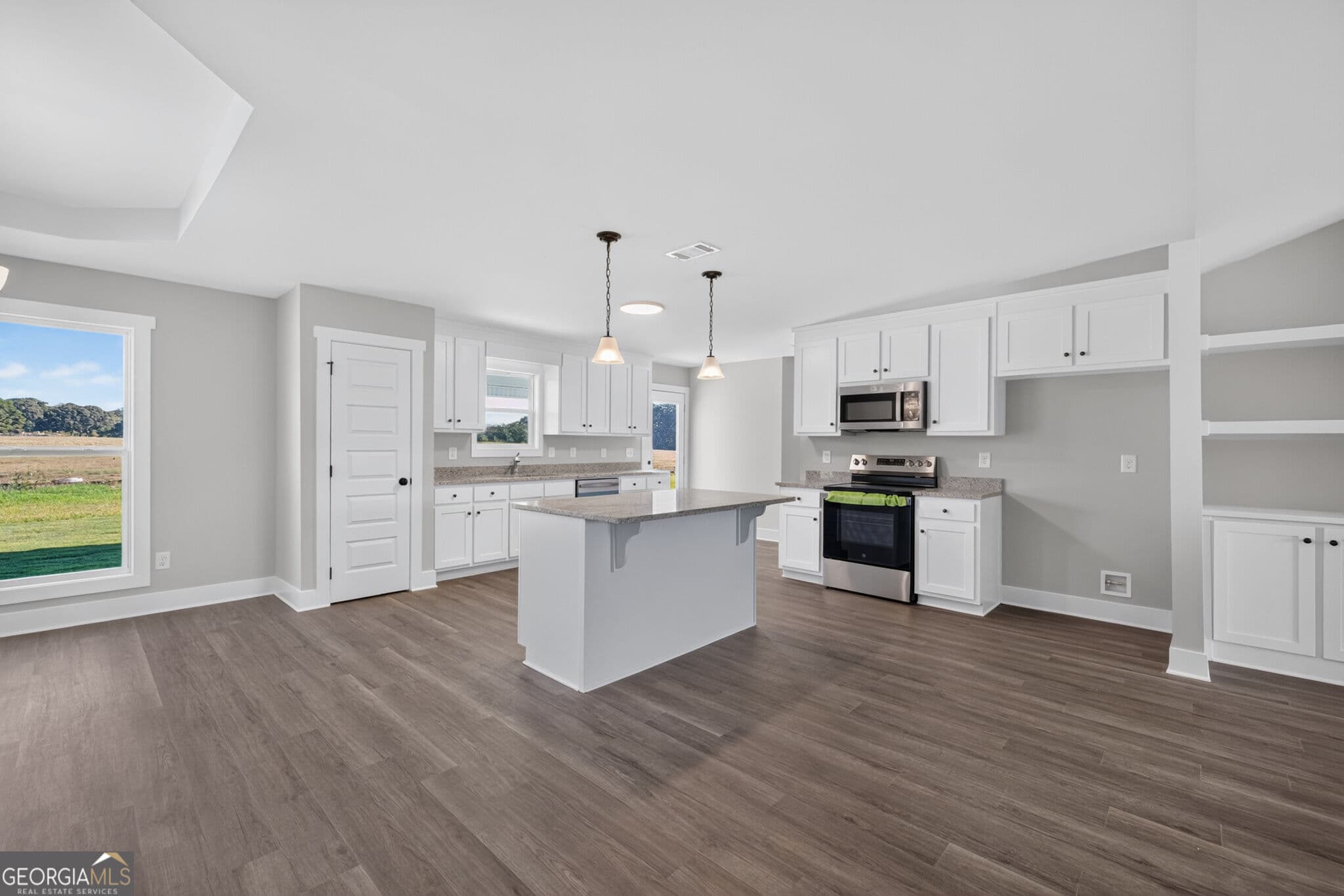4 bedroom, 3 bathroom, 2,150 sq ft single family residence for sale at 416 Seashell Court 16, Statham, GA 30666 — photo 9