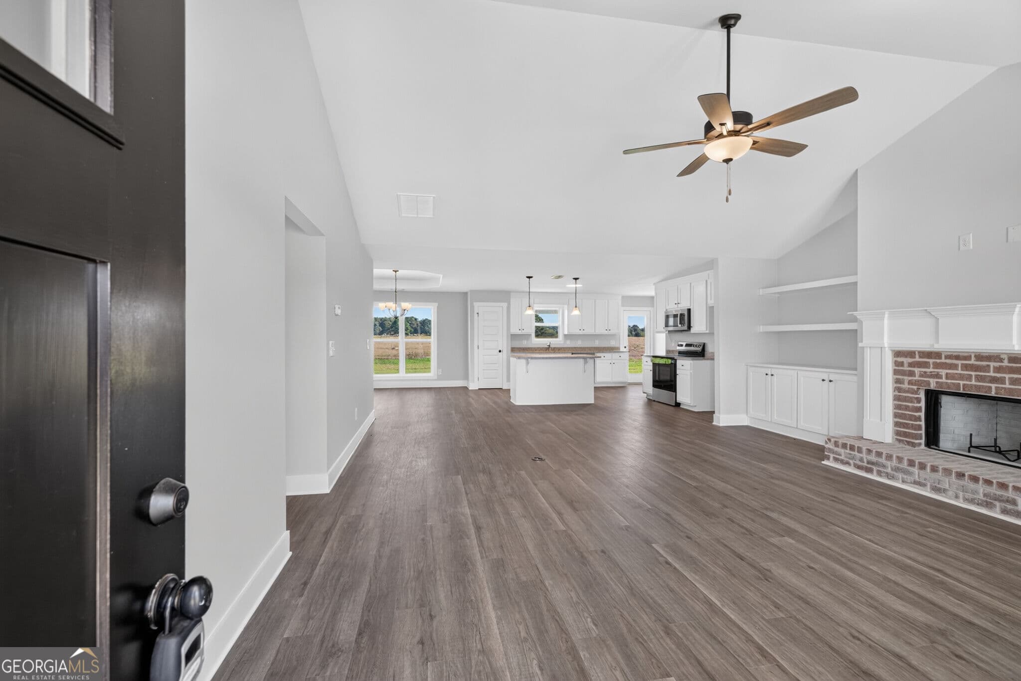4 bedroom, 3 bathroom, 2,150 sq ft single family residence for sale at 416 Seashell Court 16, Statham, GA 30666 — photo 4