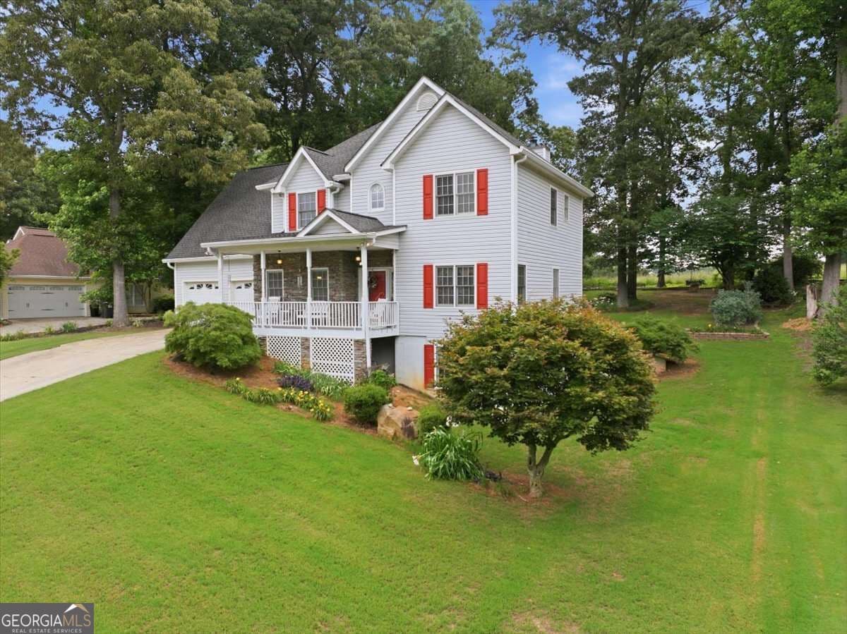 4 bedroom, 3.5 bathroom, 2,328 sq ft single family residence for sale at 172 Glenn Eagles Way, Hiram, GA 30141 — photo 5