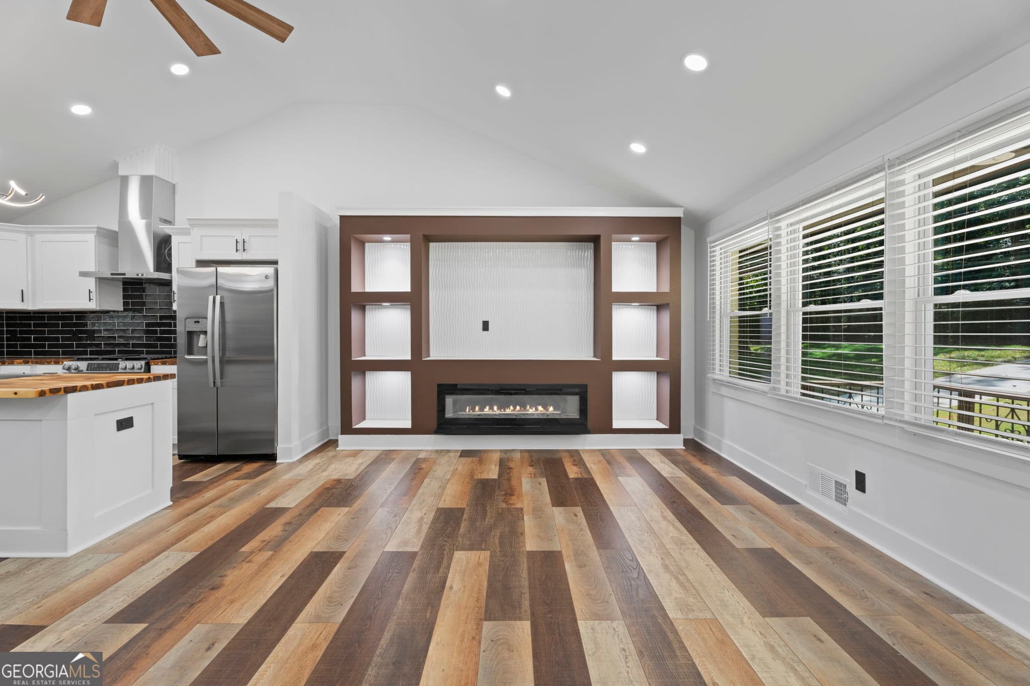 4 bedroom, 3 bathroom, 2,632 sq ft single family residence for sale at 2783 Ben Hill Road, East Point, GA 30344 — photo 9