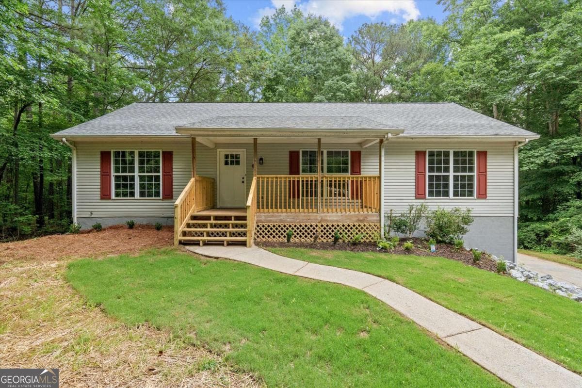 3 bedroom, 3 bathroom, 2,408 sq ft single family residence sold at 620 Old Four Notch Road, Whitesburg, GA 30185