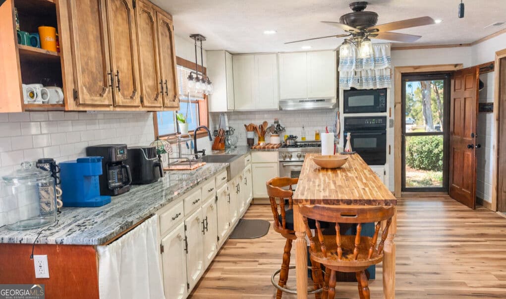 4 bedroom, 2 bathroom, 2,100 sq ft single family residence for sale at 4065 Vigo, Piedmont, AL 36272 — photo 6