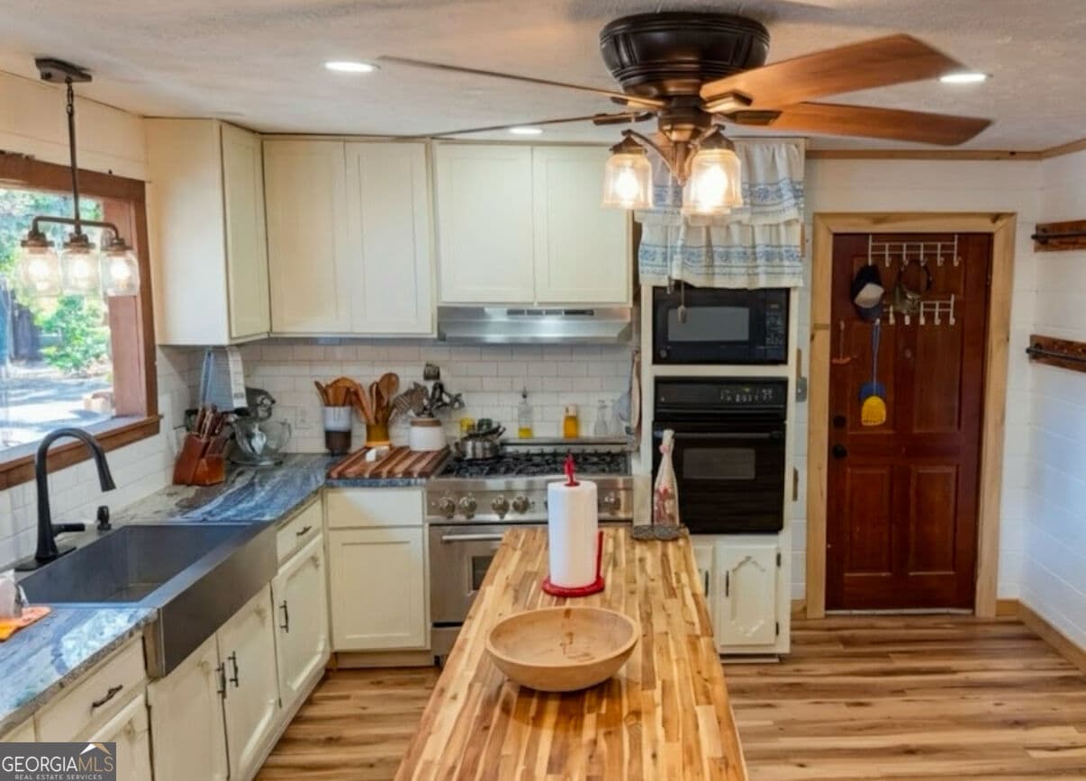 4 bedroom, 2 bathroom, 2,100 sq ft single family residence for sale at 4065 Vigo, Piedmont, AL 36272 — photo 8