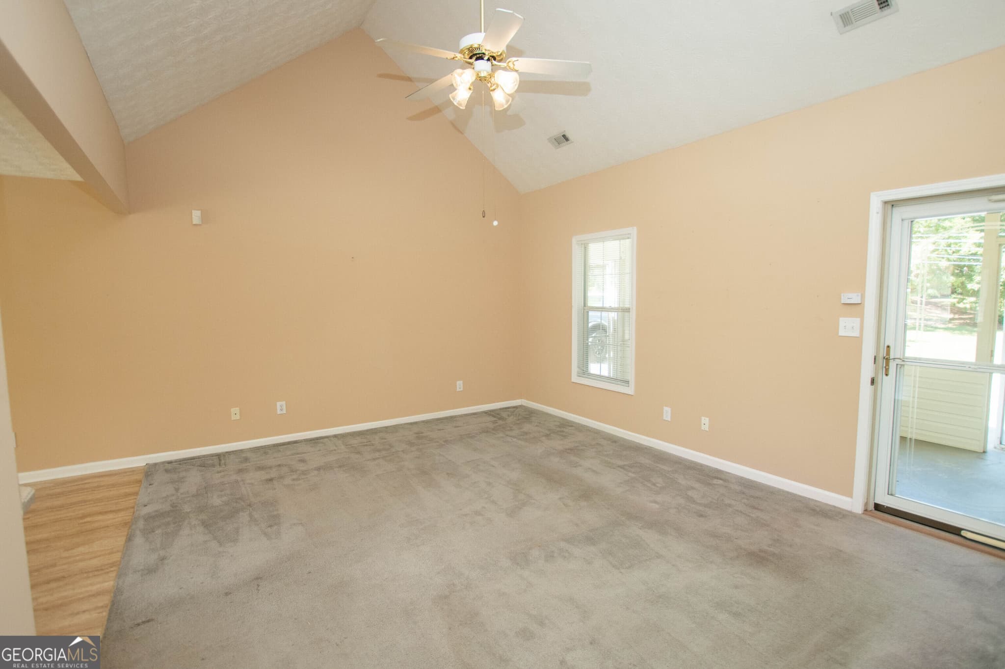 3 bedroom, 2 bathroom, 1,355 sq ft single family residence for sale at 487 Spring Street, Social Circle, GA 30025 — photo 4