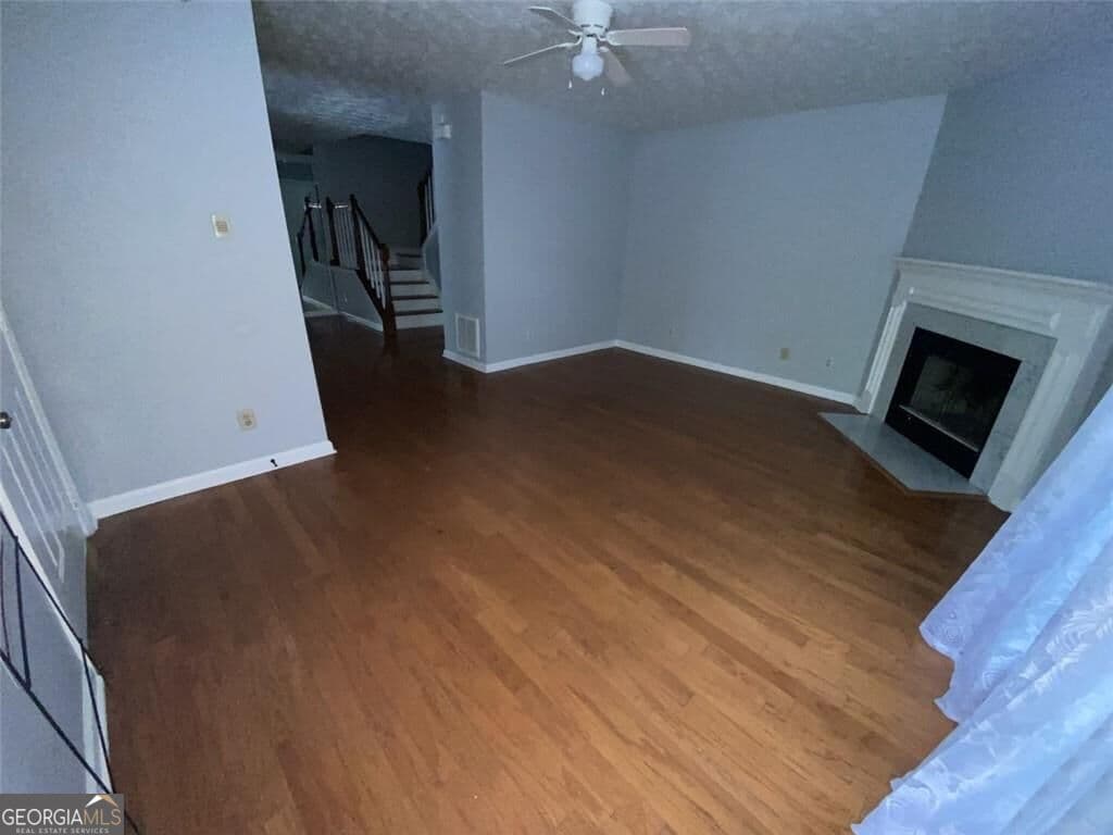 3 bedroom, 2.5 bathroom townhouse for rent at 1017 Rock Creek Lane, Norcross, GA 30093 for $1,950 a month — photo 3