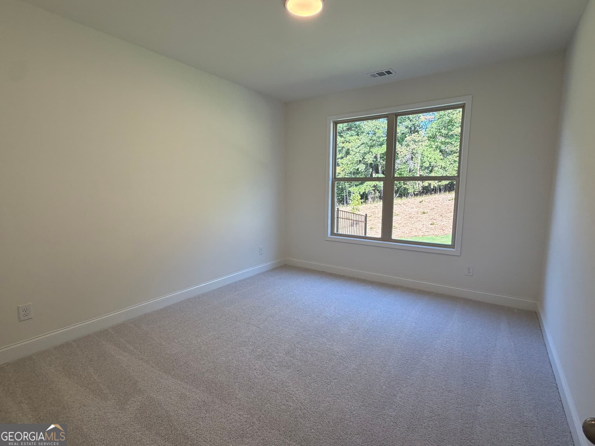 5 bedroom, 3 bathroom, 3,000 sq ft single family residence for rent at 5927 Creek Indian Drive, Sugar Hill, GA 30518 for $3,700 a month — photo 5