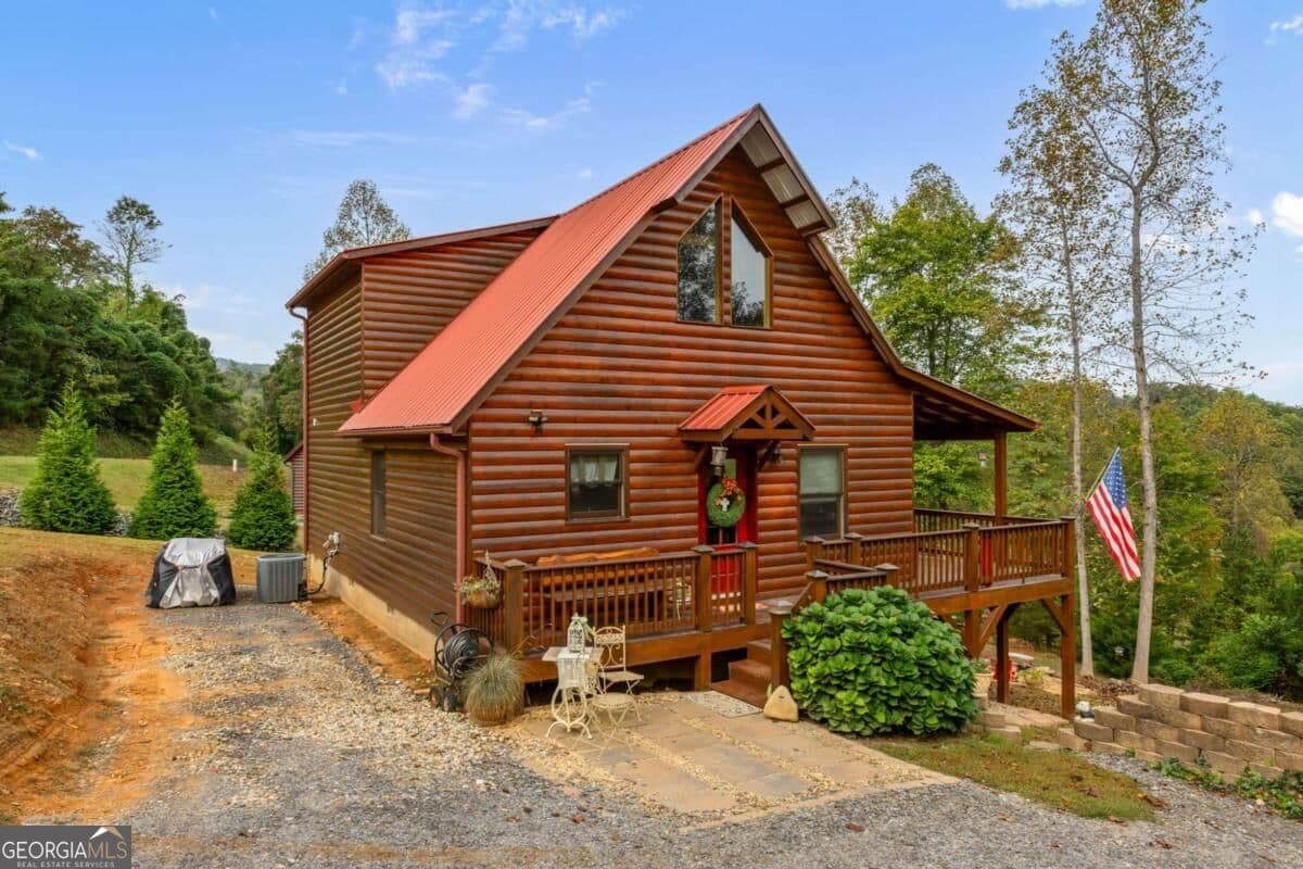2 bedroom, 2 bathroom, 1,296 sq ft cabin,single family residence for sale at 140 Carolina Fox Circle, Murphy, NC 28906 — photo 10