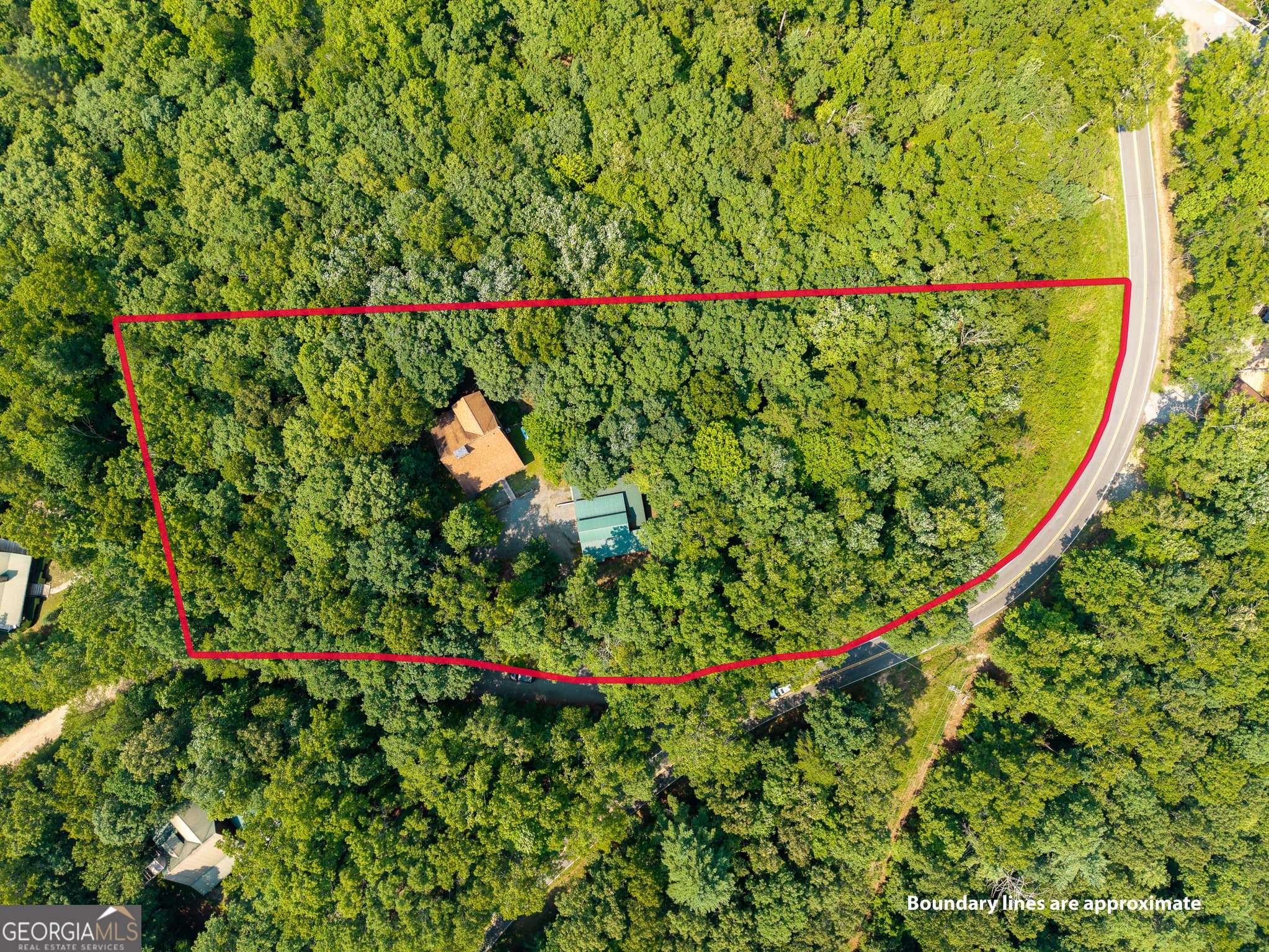 3 bedroom, 3.5 bathroom, 2,520 sq ft cabin,single family residence for sale at 24 Indian Lake Road, Mineral Bluff, GA 30559 — photo 6