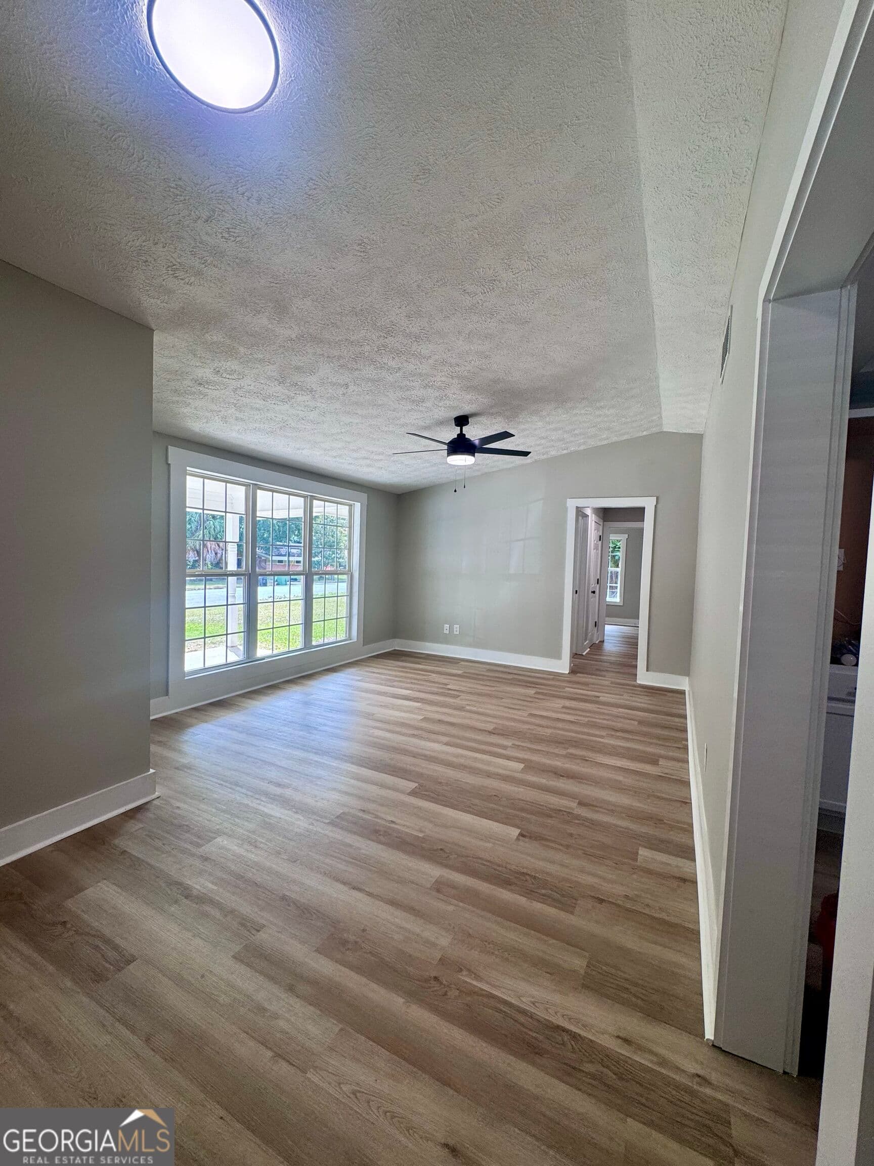 3 bedroom, 2.5 bathroom, 1,362 sq ft single family residence for sale at 855 Emerald Street, Columbus, GA 31904 — photo 6