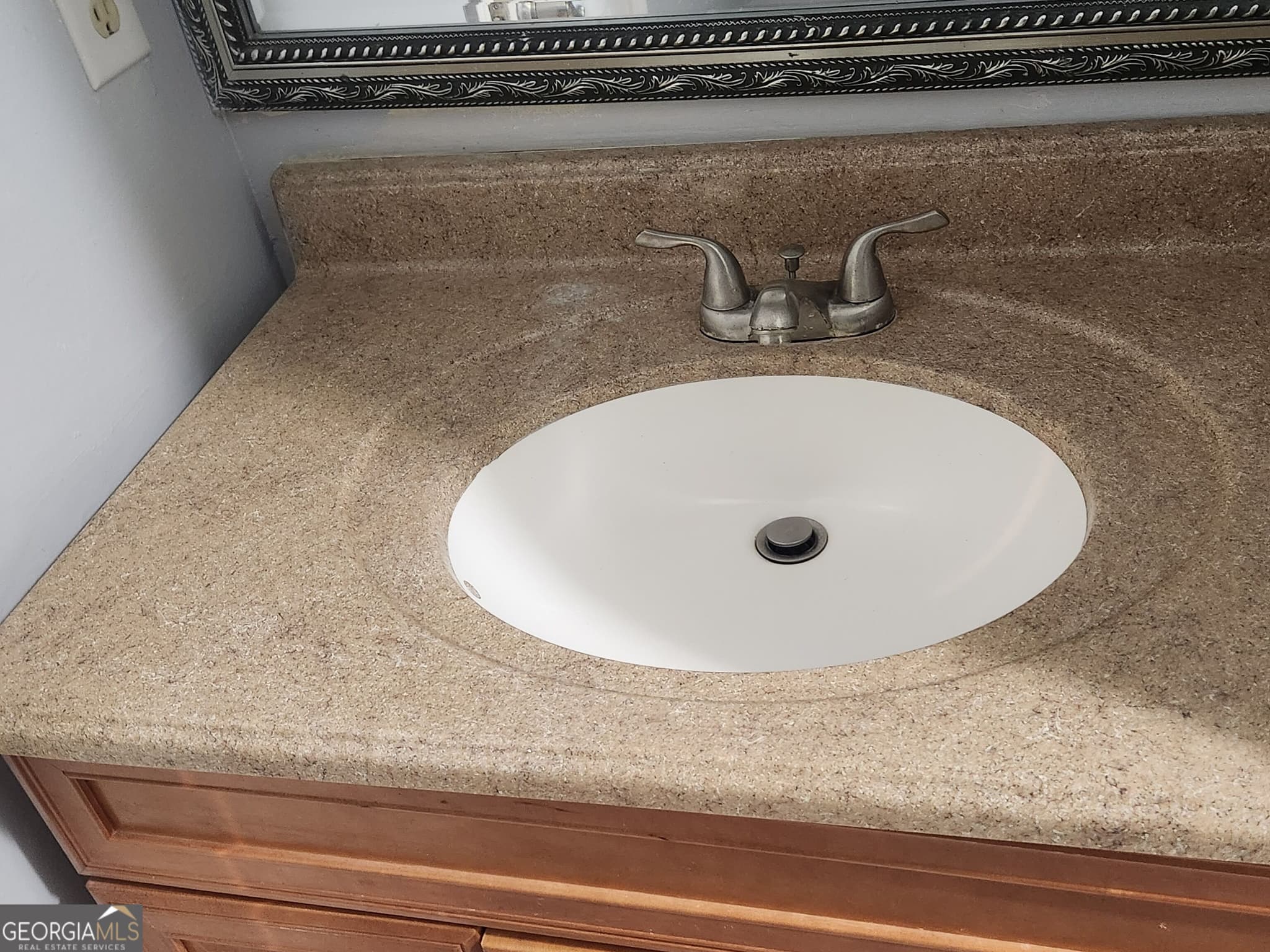 3 bedroom, 1.5 bathroom, 2,016 sq ft duplex for rent at 4002 Hawthorne Circle A, Smyrna, GA 30080 for $1,675 a month — photo 9
