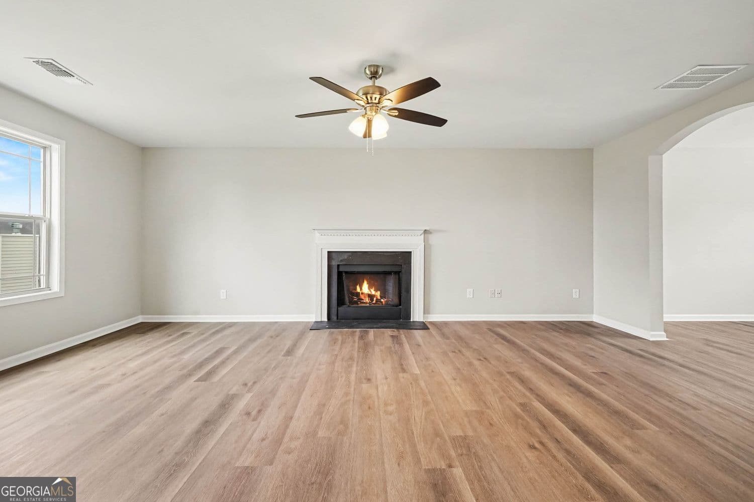 4 bedroom, 2.5 bathroom, 2,156 sq ft single family residence for sale at 2121 Centenary Main Street, Dacula, GA 30019 — photo 7