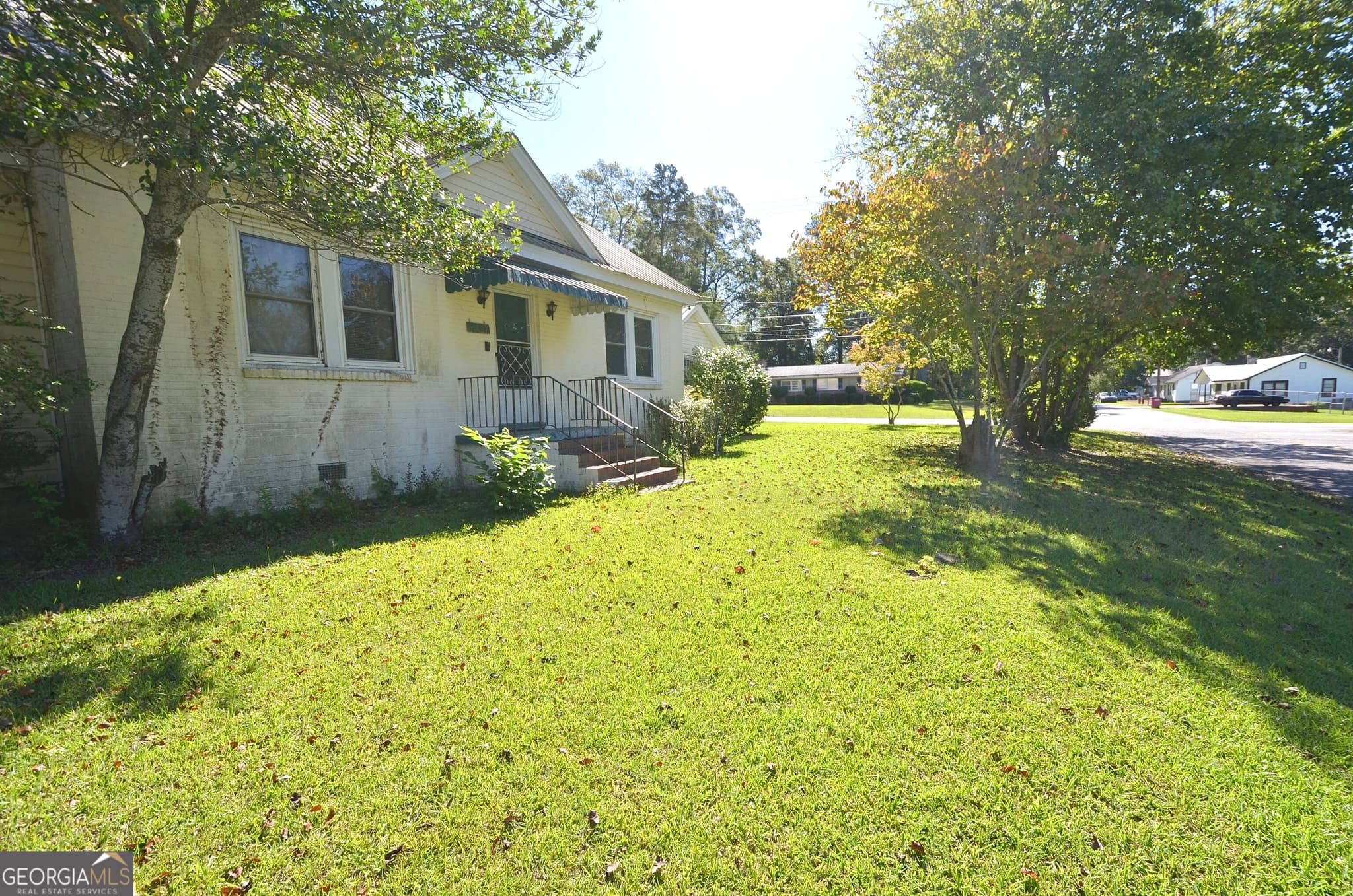 4 bedroom, 2.5 bathroom, 2,343 sq ft single family residence for sale at 5408 Park Street, Eastman, GA 31023 — photo 7