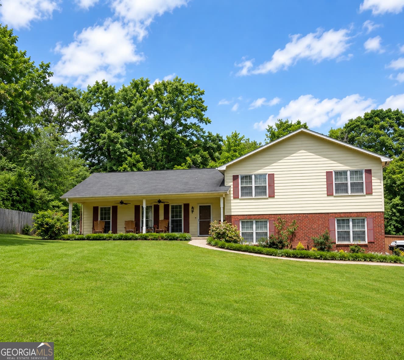 4 bedroom, 2 bathroom, 1,855 sq ft single family residence sold at 1054 Glass Bridge Road, Lagrange, GA 30240