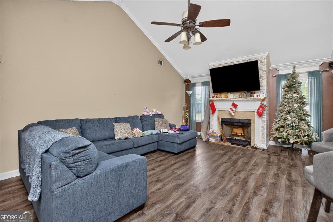 4 bedroom, 2 bathroom, 1,561 sq ft single family residence for sale at 707 Madison Place Parkway, Byron, GA 31008 — photo 6