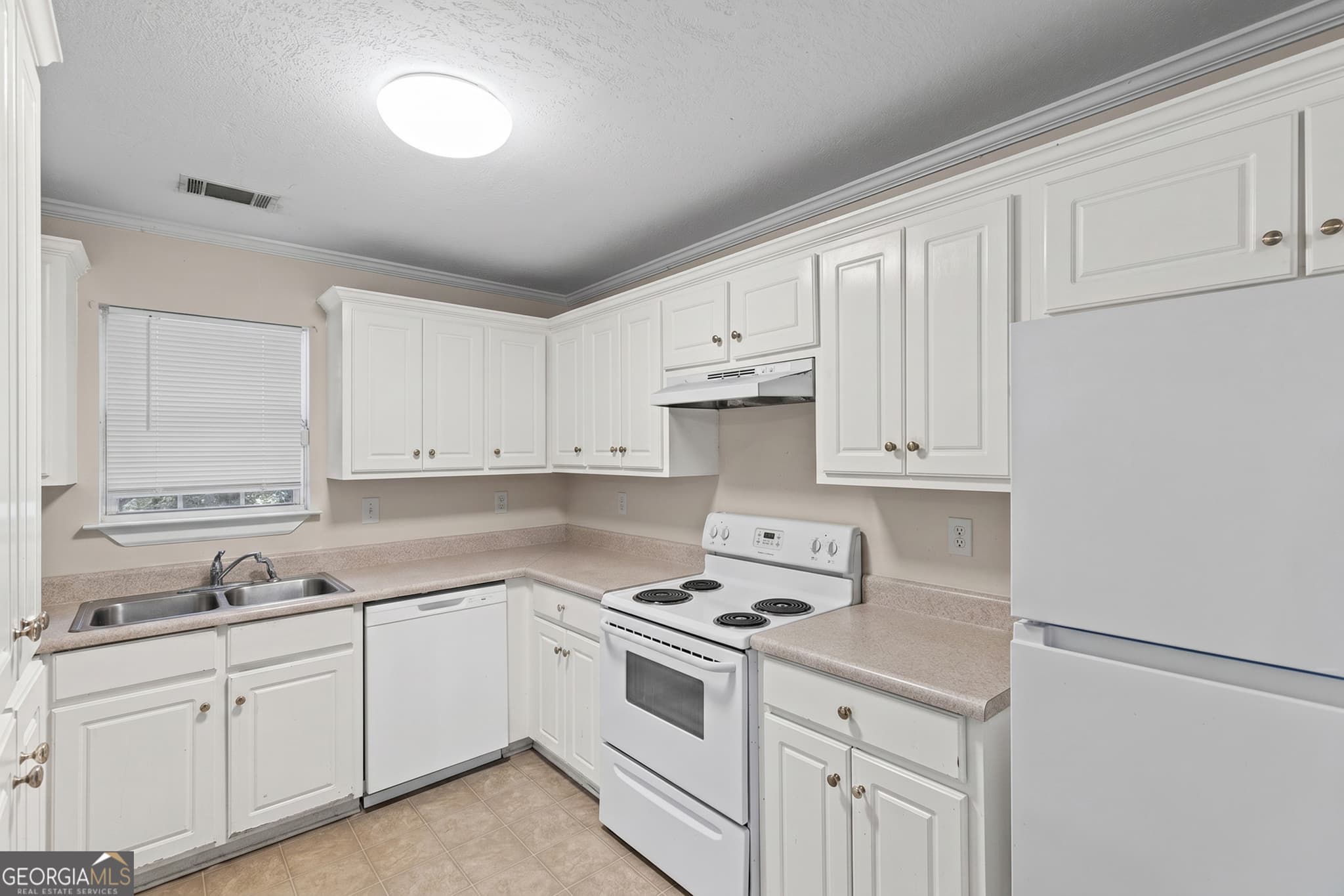 3 bedroom, 2 bathroom, 1,439 sq ft single family residence for sale at 3520 Tullocks Hill Drive, Augusta, GA 30906 — photo 5