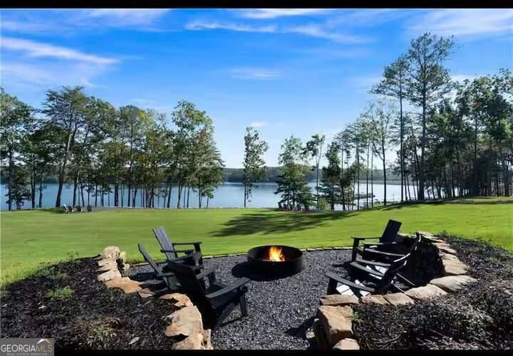 4 bedroom, 3.5 bathroom single family residence for rent at 120 Marina Parc Drive, Waleska, GA 30183 for $8,000 a month — photo 3