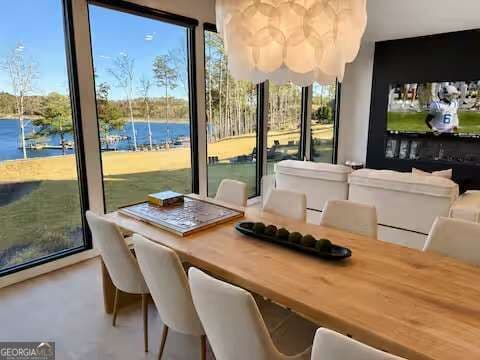 4 bedroom, 3.5 bathroom single family residence for rent at 120 Marina Parc Drive, Waleska, GA 30183 for $8,000 a month — photo 9