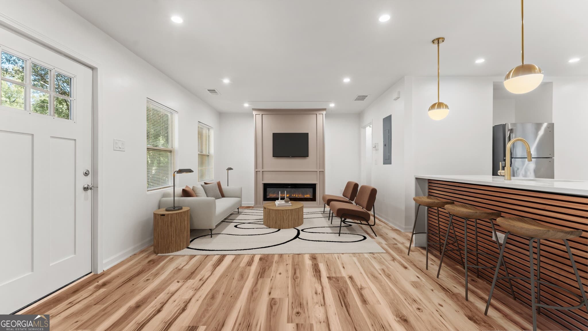 3 bedroom, 3 bathroom, 1,262 sq ft single family residence for sale at 1324 Eastridge Road, Atlanta, GA 30311 — photo 2