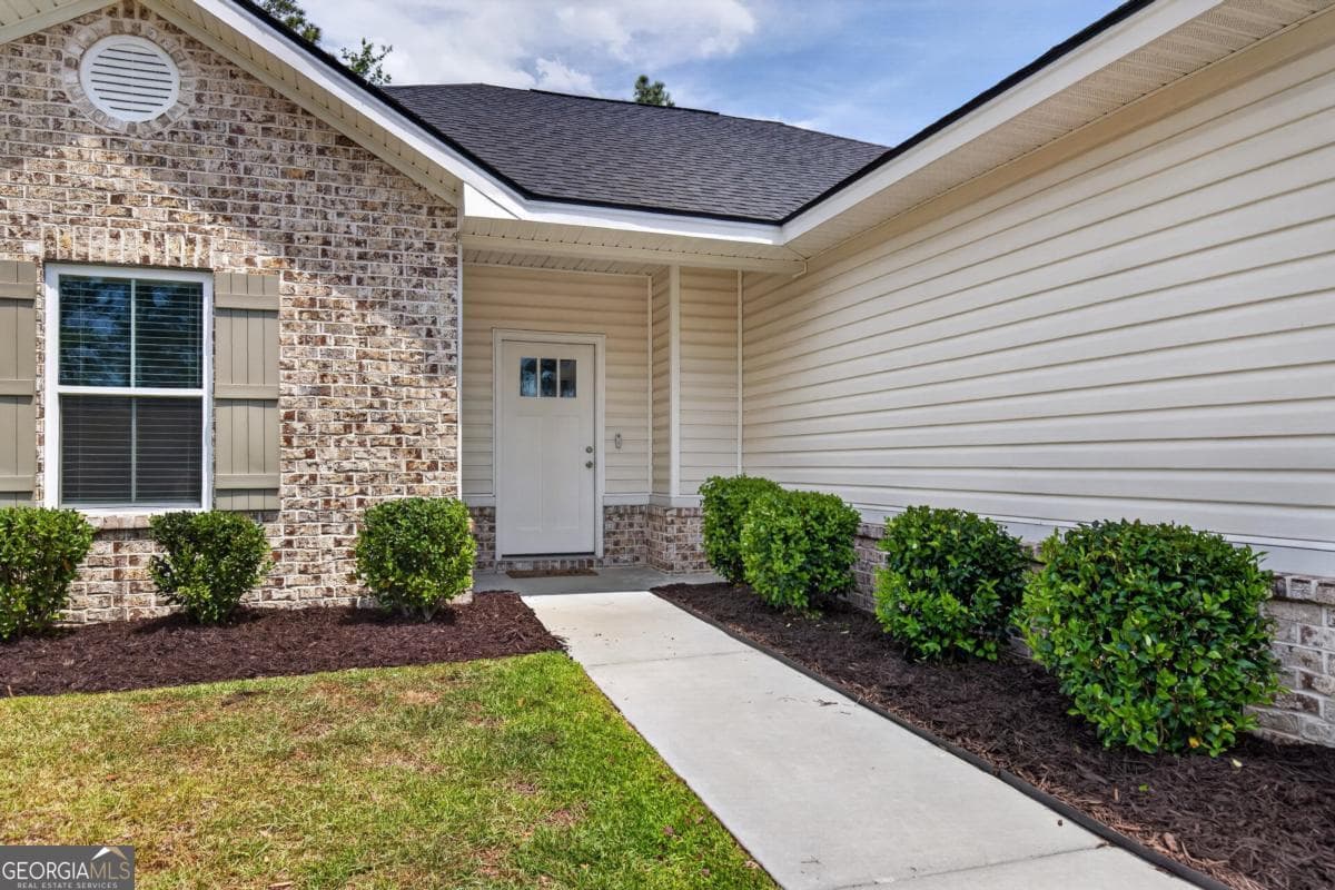 4 bedroom, 2 bathroom, 1,441 sq ft single family residence for sale at 73 Taylor Creek Spur, Ludowici, GA 31316 — photo 3