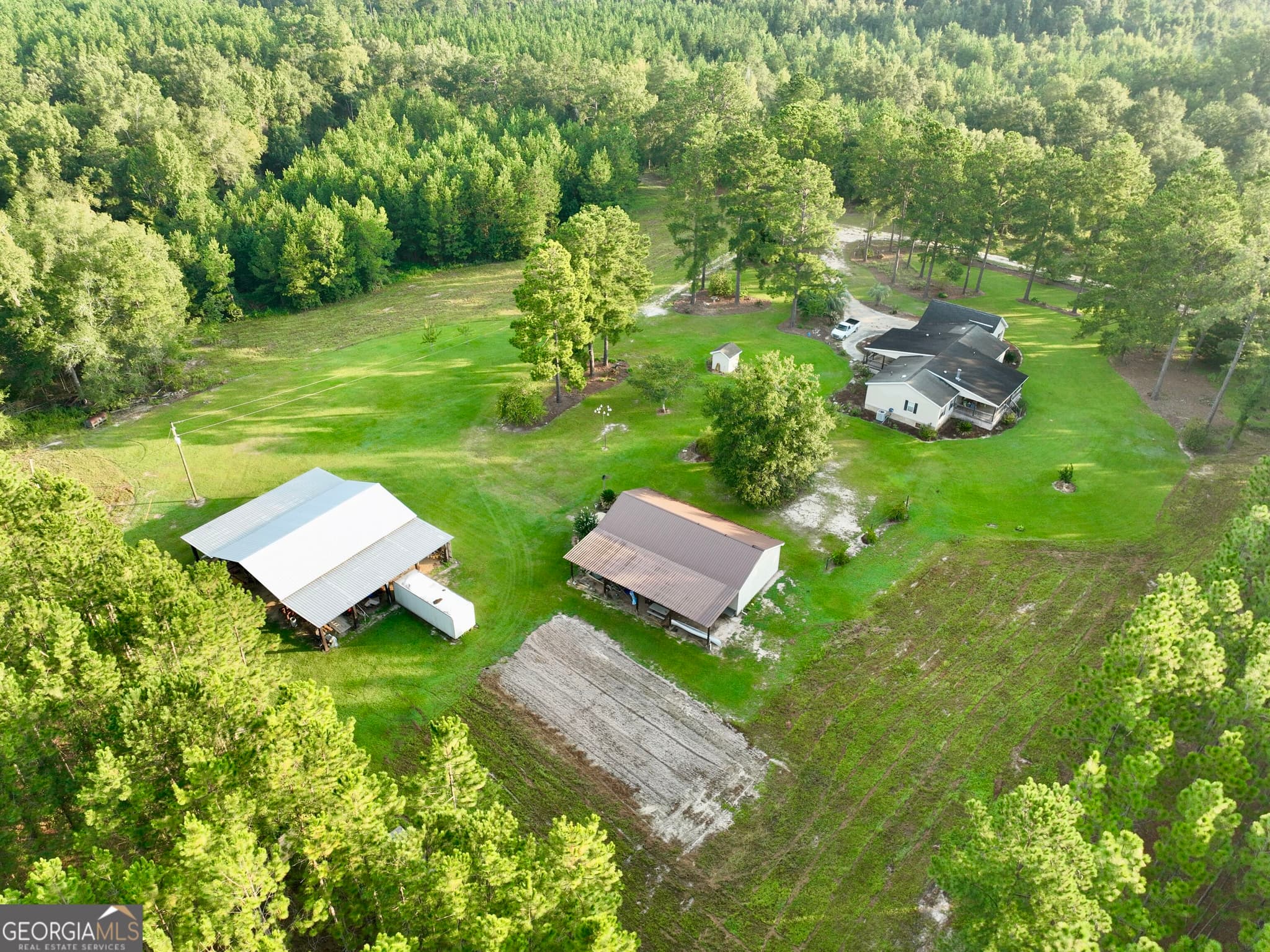 3 bedroom, 2 bathroom, 2,176 sq ft farm for sale at 652 L A Peterson Road, Rhine, GA 31077 — photo 5