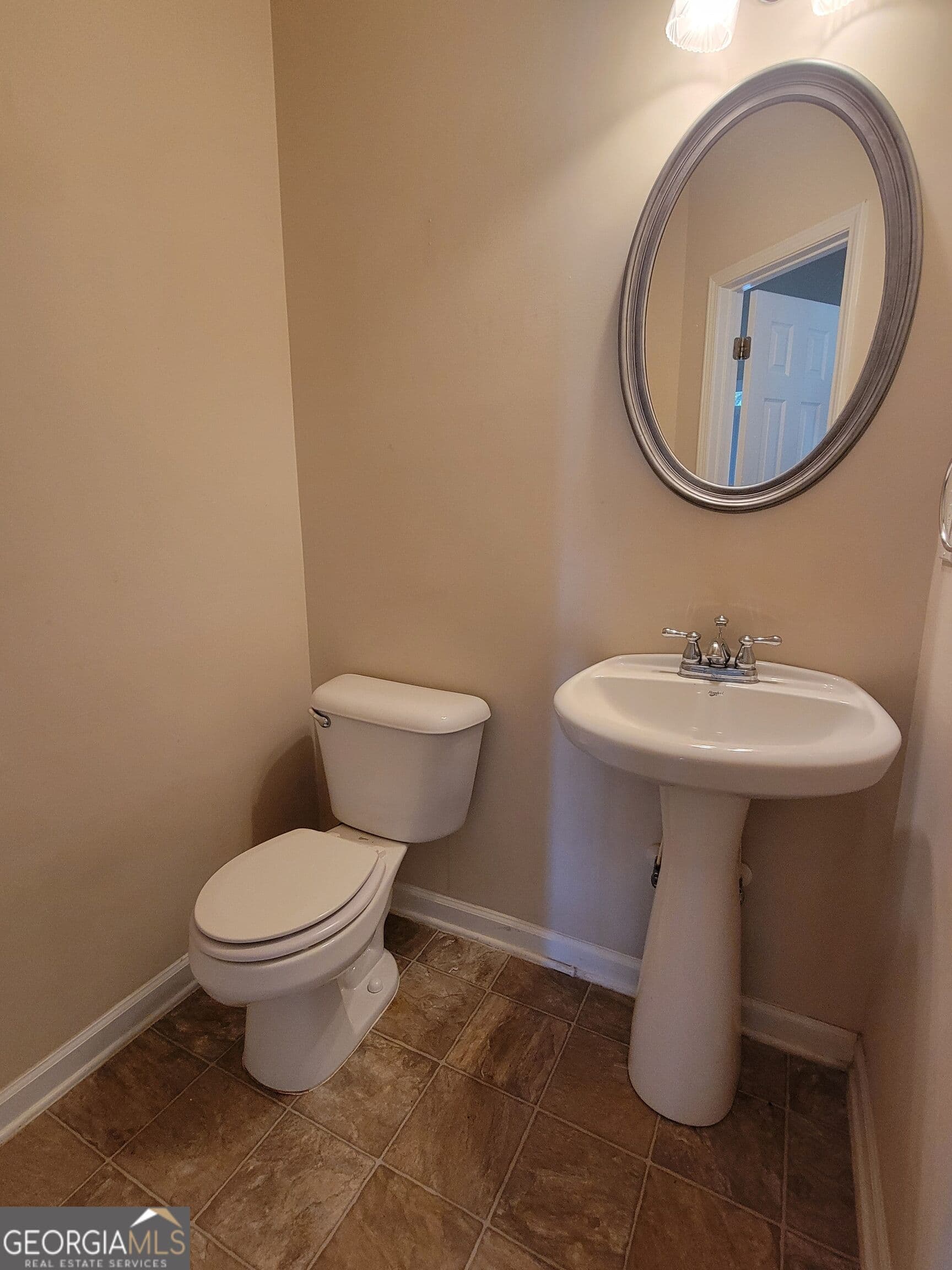 3 bedroom, 2.5 bathroom, 2,870 sq ft single family residence for sale at 3608 Wood Point Way, Gainesville, GA 30507 — photo 6