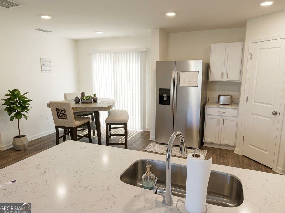4 bedroom, 3 bathroom, 1,774 sq ft single family residence for sale at 203 Kinsale Drive, Macon, GA 31216 — photo 3