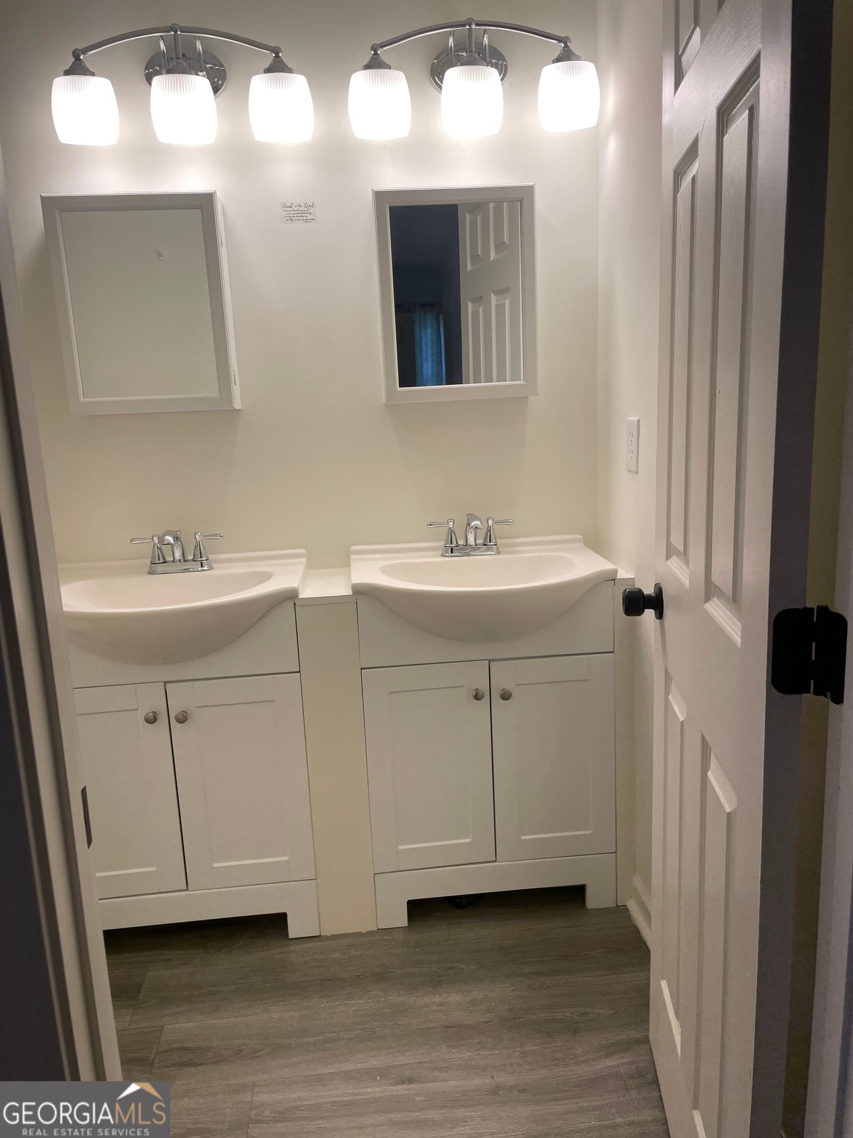 5 bedroom, 4 bathroom, 2,489 sq ft single family residence for sale at 5205 Corinth Circle #3, Stone Mountain, GA 30087 — photo 10