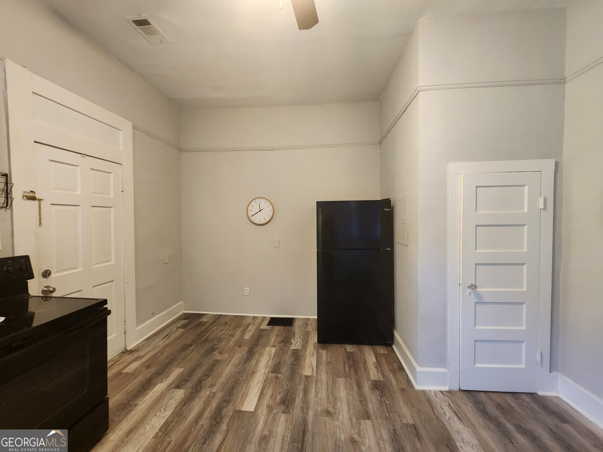 1 bedroom, 1 bathroom, 700 sq ft apartment for rent at 917 Oakview Avenue 5, Columbus, GA 31906 for $1,200 a month — photo 7