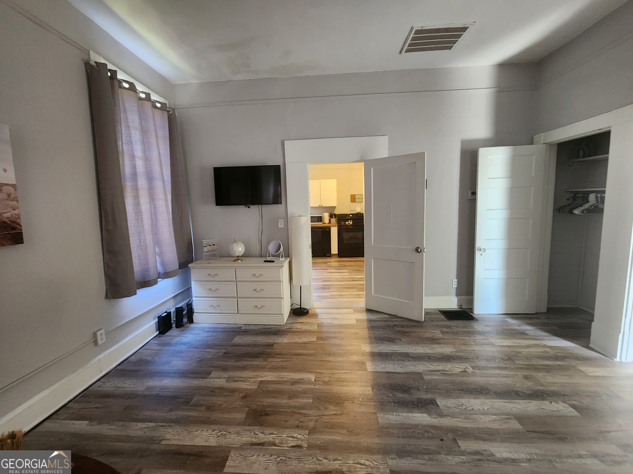 1 bedroom, 1 bathroom, 700 sq ft apartment for rent at 917 Oakview Avenue 5, Columbus, GA 31906 for $1,200 a month — photo 9